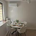 Summer Bianco 2br Apartment *