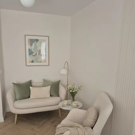 Summer Bianco 2br Lejlighed