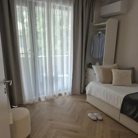 Summer Bianco 2br Apartman Várna