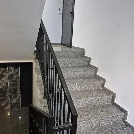 Summer Bianco 2br